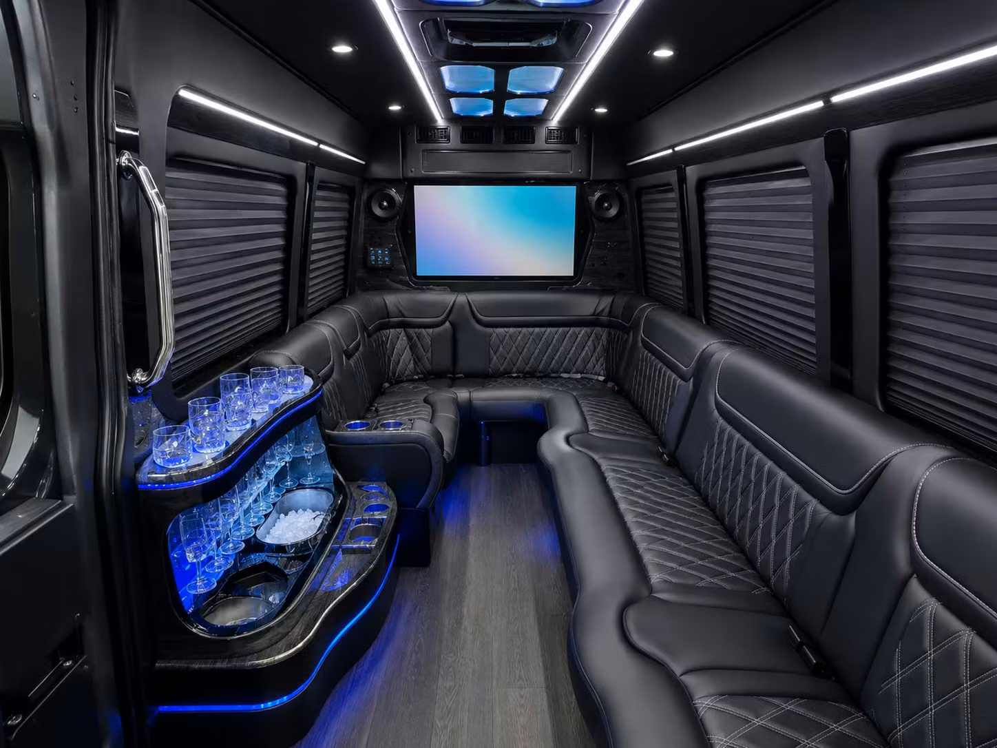 long distance school field trip transportation from centennial colorado