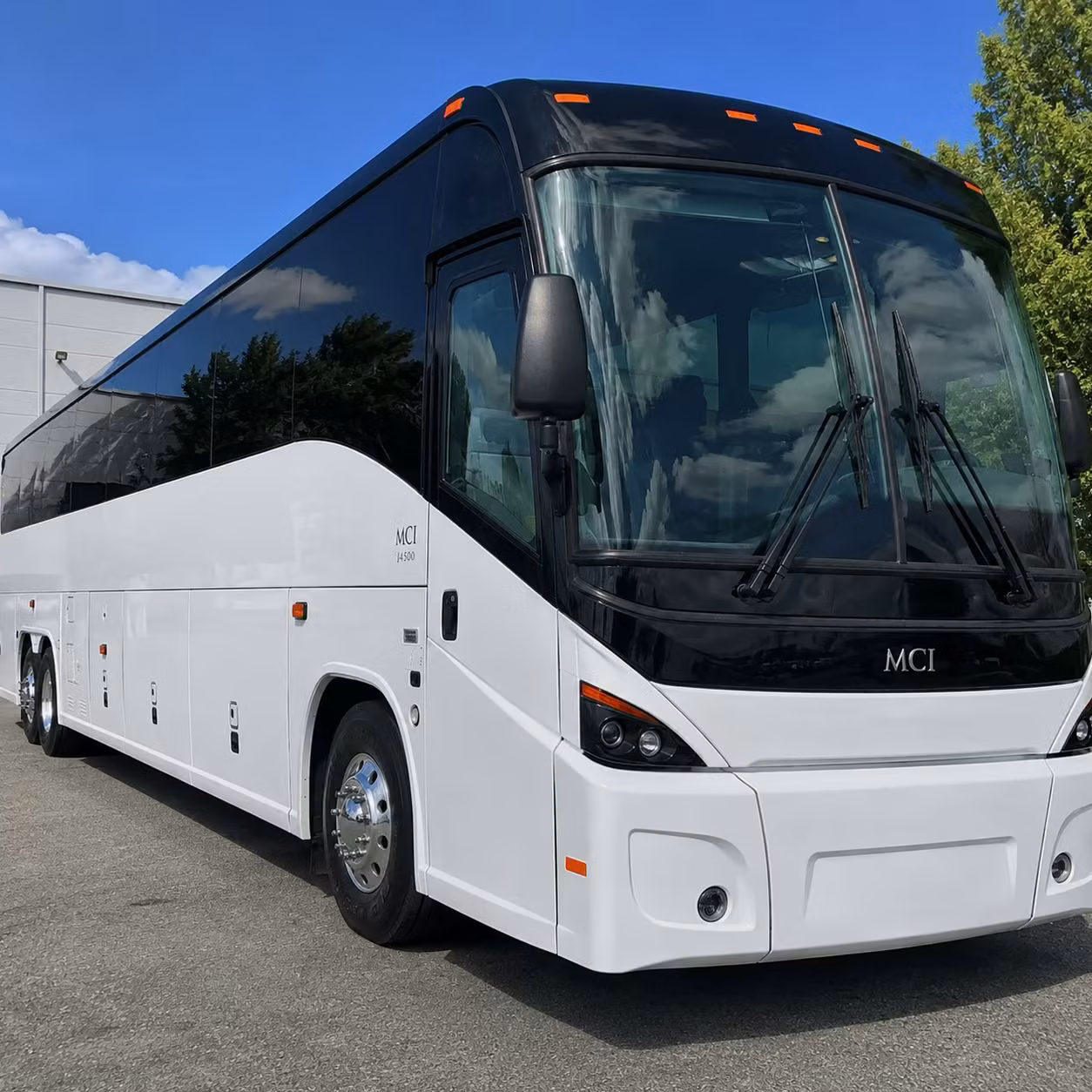 what makes centennial airport apa different and why your group transportation matters there